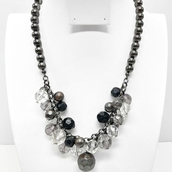 🍍3/$15🍍 Edgy Glam Crystal Beaded Necklace - Picture 2 of 4